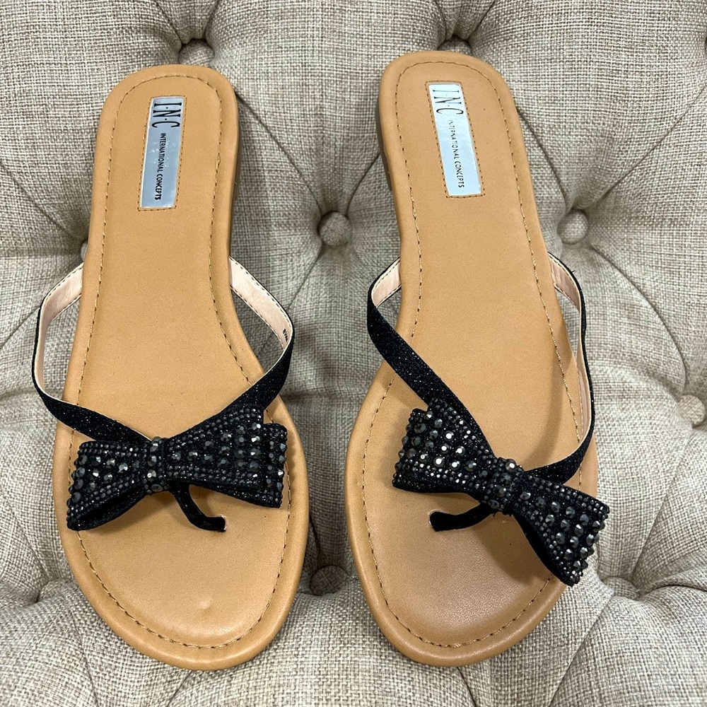 Never worn black sparkle flip flop